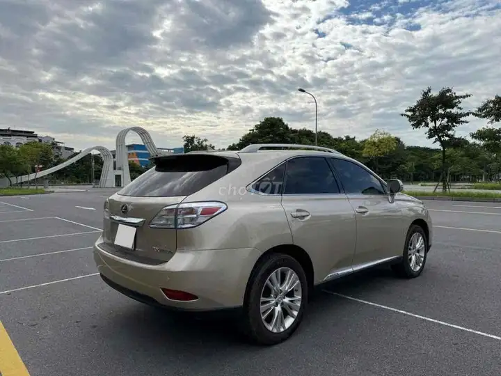 Lexus RX450h AWD 2011 песочный 5 мест