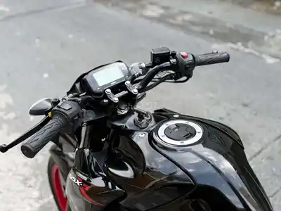 Suzuki GSX 150s 2019 Черный 1600 км