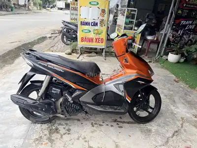 Honda Air Blade 2018 красно-чёрный