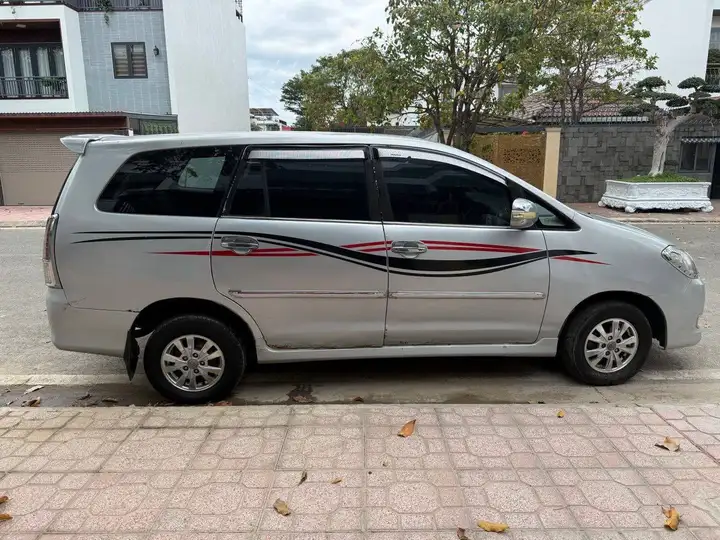 Toyota Innova J 2008, 7 мест