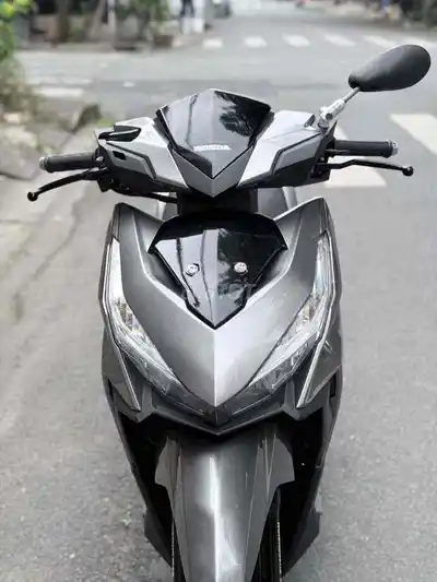 Honda Vario 150 серый скутер
