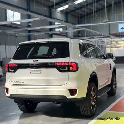 Ford Everest Platinum 2.0L 4x2 AT 2026