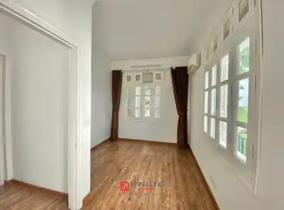Аренда виллы в Сипутра, 180 кв.м, 3 этажа, 5 спален