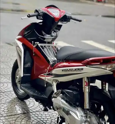 Air Blade Fi 2012, бело-красный, номер 43, очень красивый