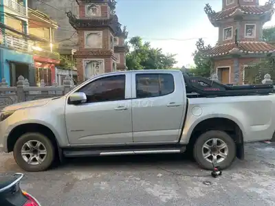 Chevrolet Colorado 2019 Серебристый