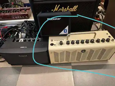 Гитарный комбик Yamaha THR10
