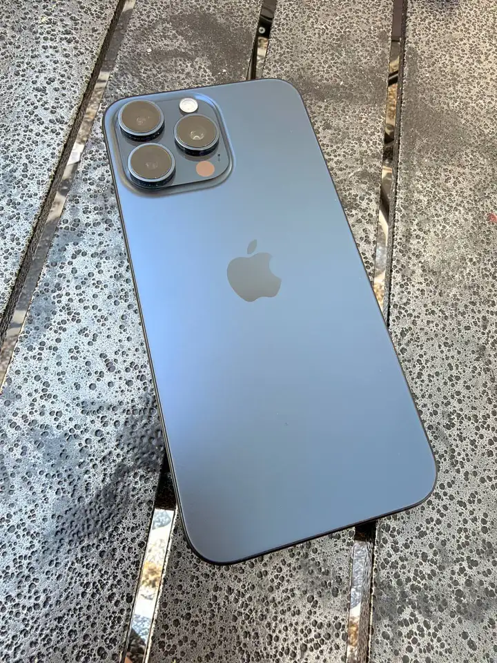 iPhone 15 Pro Max 256GB E SIM