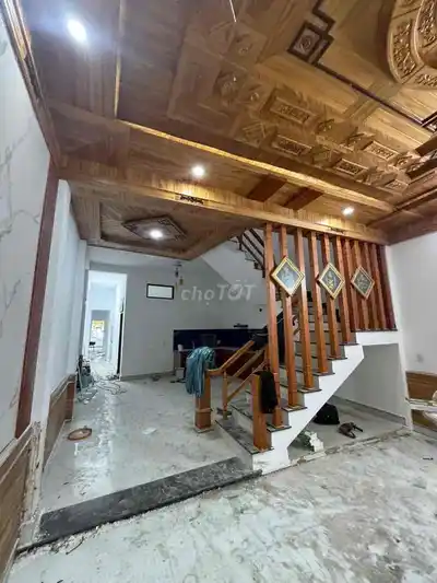 Сдам новый 2-этажный дом 200 м², ул. Нгуен Лыонг Банг