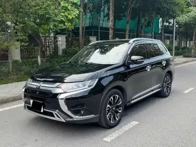 Mitsubishi Outlander 2021 Premium 2.0 93711 км