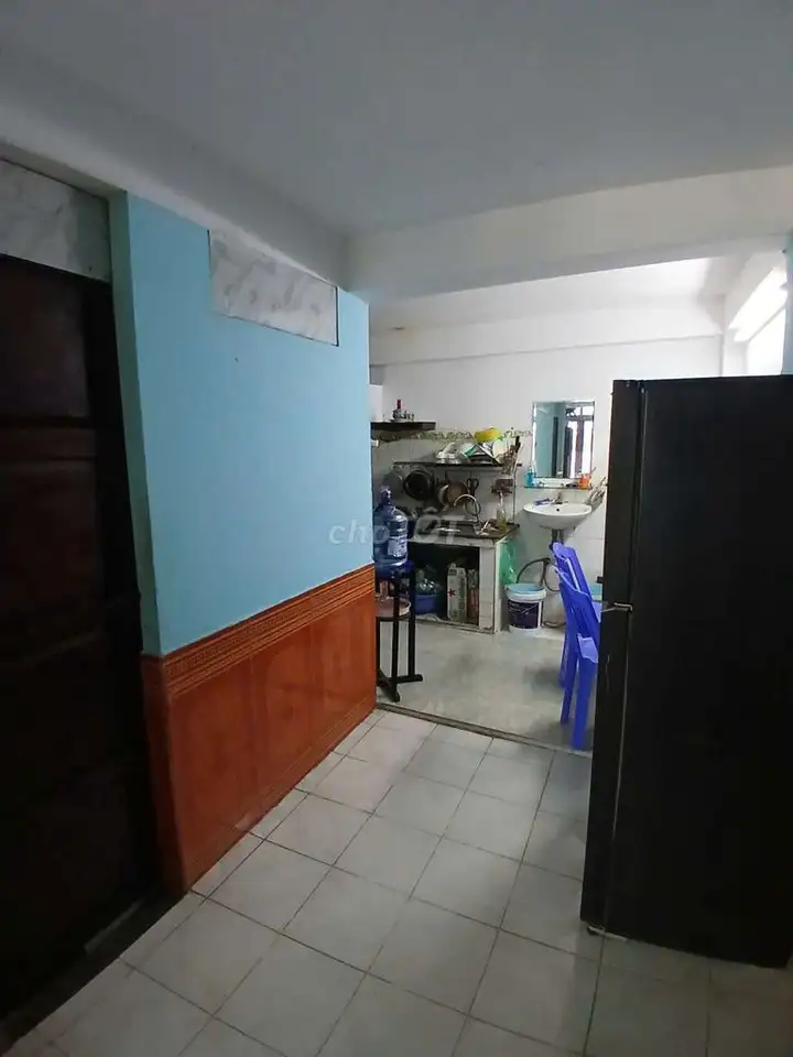 Дом с полуэтажом, ул. Ан Чунг 6. Рядом мост Чан Тхи Ли, река Хан