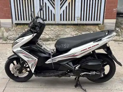 Honda Airblade 125 FI 2014, черный, белый, очень красивый и тихий