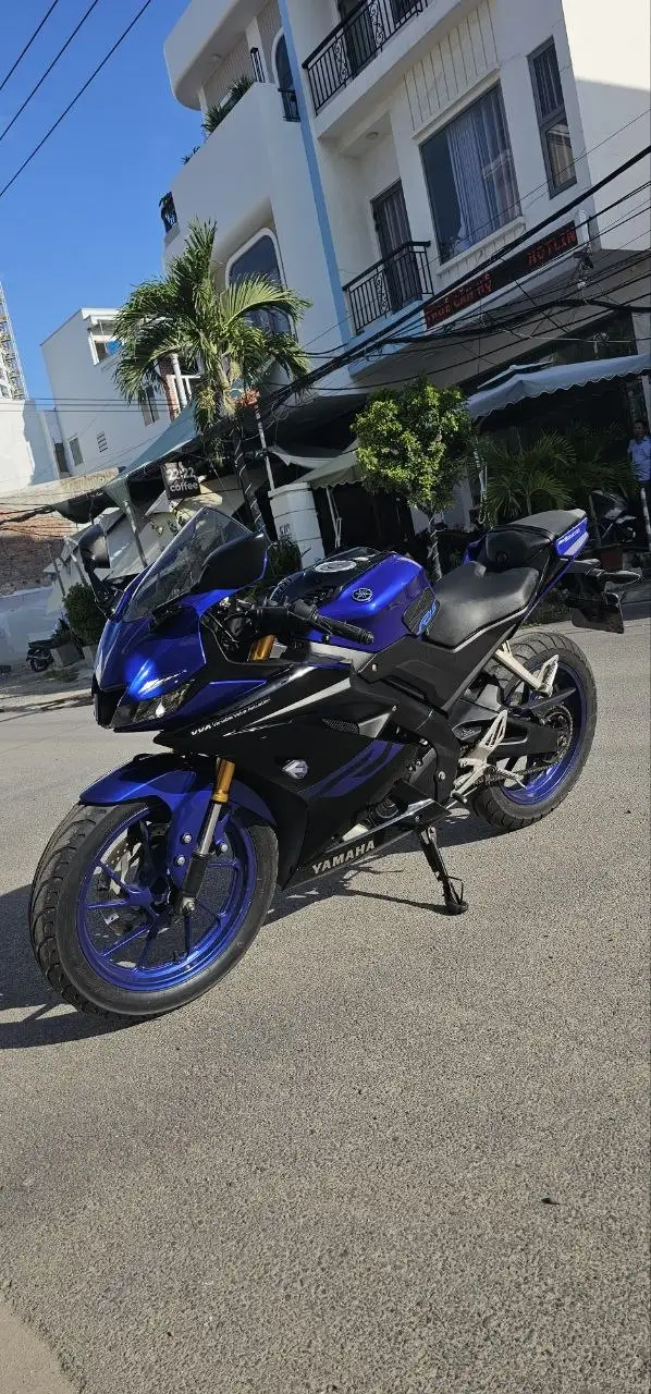 Yamaha R15 V3