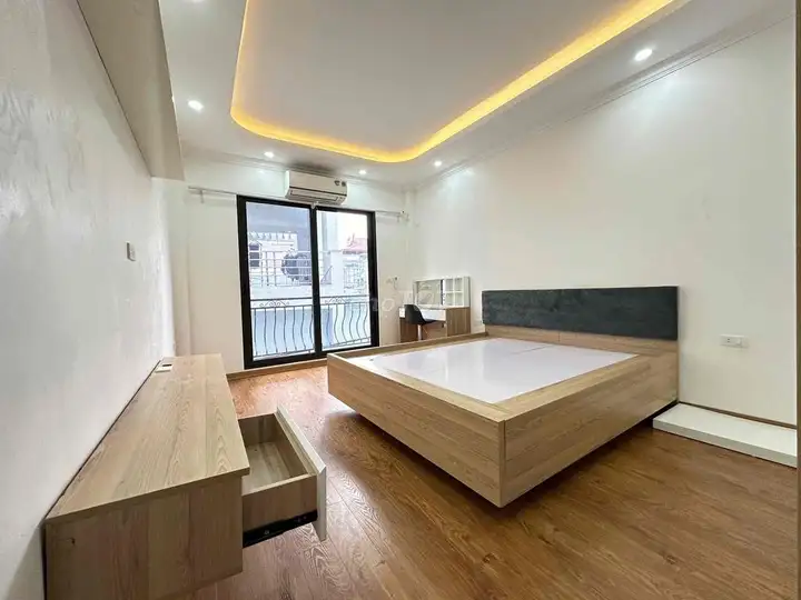 Сдается дом в Суан Динь, 45 м², 5 этажей, 4 спальни, полная меблировка