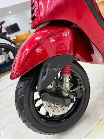 Piaggio Vespa Sprint iGet ABS 2020, красный candy