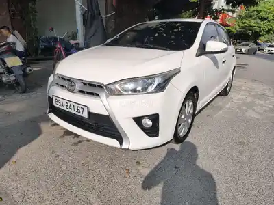 Toyota Yaris 2016 1.3G белый