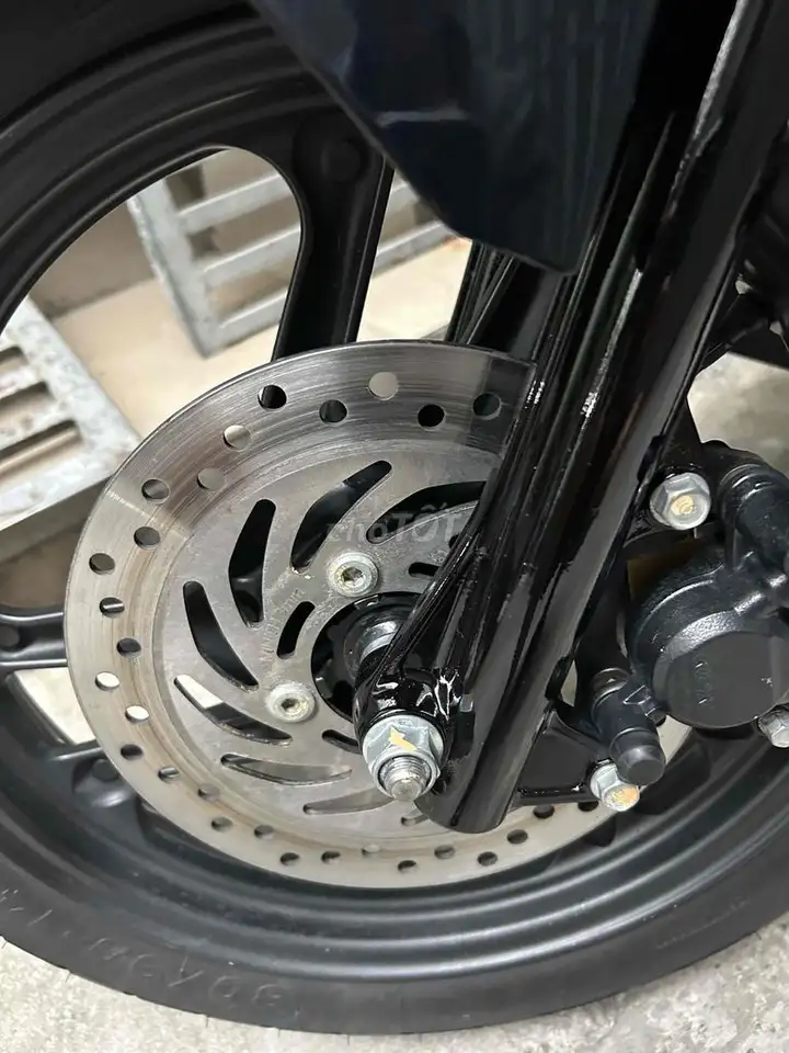 Honda Airblade 125cc 2018, черный-серый, пробег 24610 км, состояние 90%