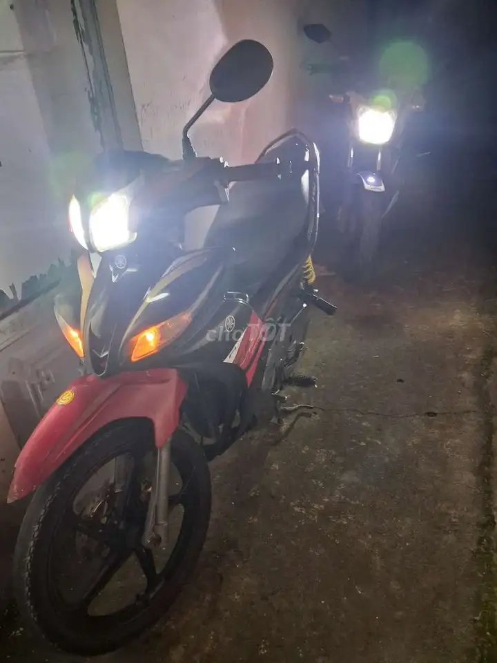 Yamaha Jupiter RC красно-черный, полуавтомат