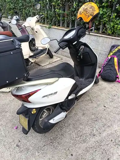 Honda SCR110