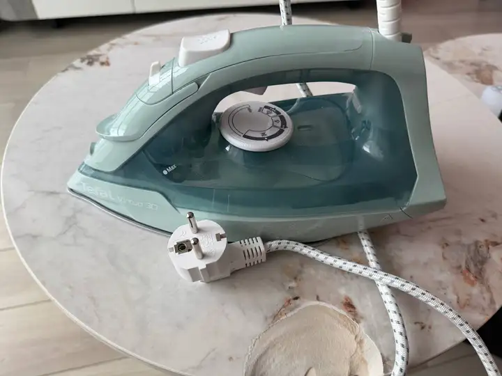 Утюг TEFAL