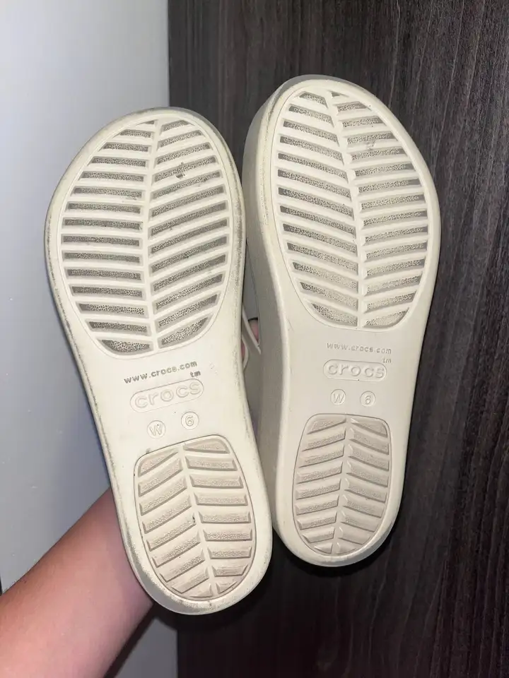 Тапочки Crocs Brooklyn