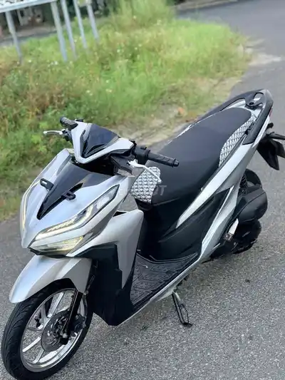 Honda Vario 2021 150cc серебристый с хромированными дисками