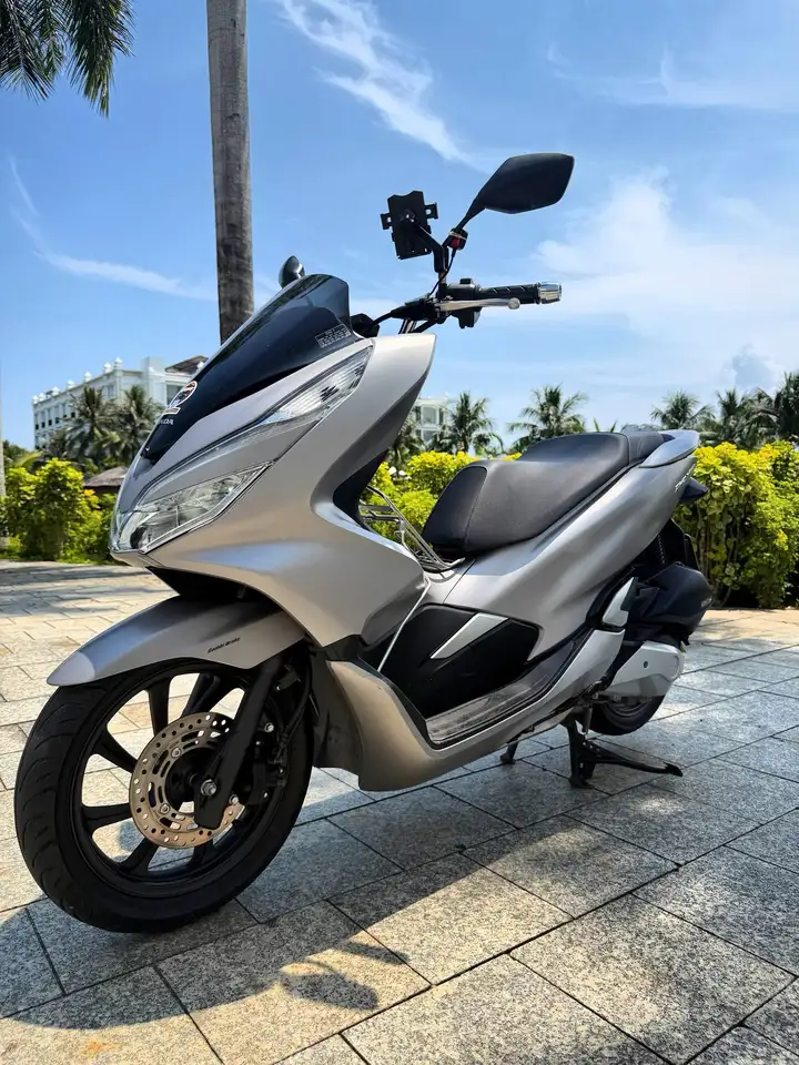 Аренда байков Yamaha NVX 155, Honda PCX 150, Kymco Like 50