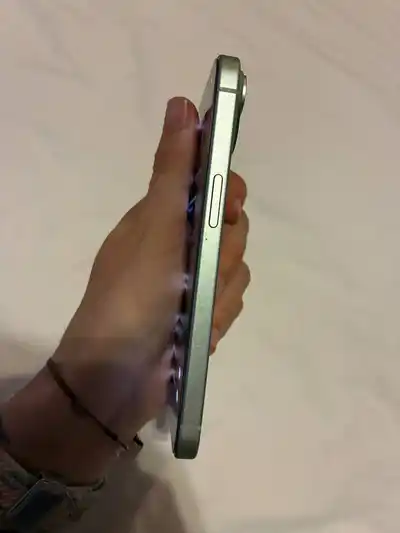 iPhone 15 128gb
