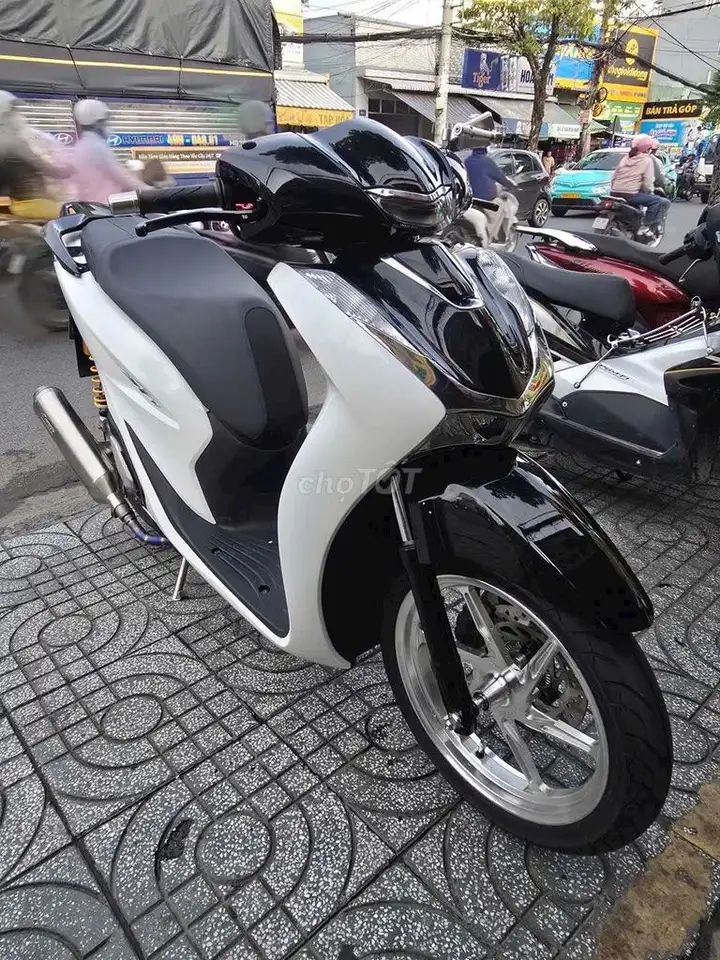 Honda SH 160 ABS 2024 пробег 5 тыс. км тюнинг оригинал 1 хозяин