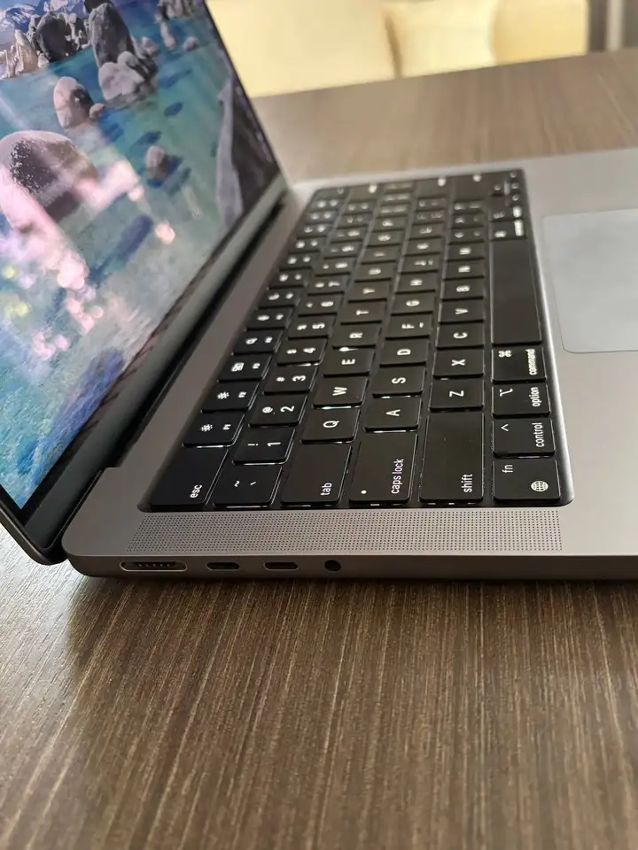 MacBook Pro 14” M1 Pro (2021)