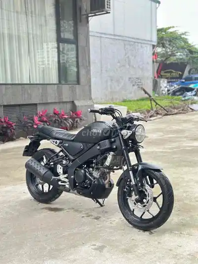Yamaha XSR155 2021 11.000 км матовый черный