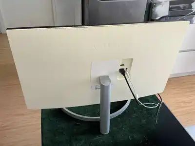 Монитор LG 32UN500-W 31.5" 4K UHD