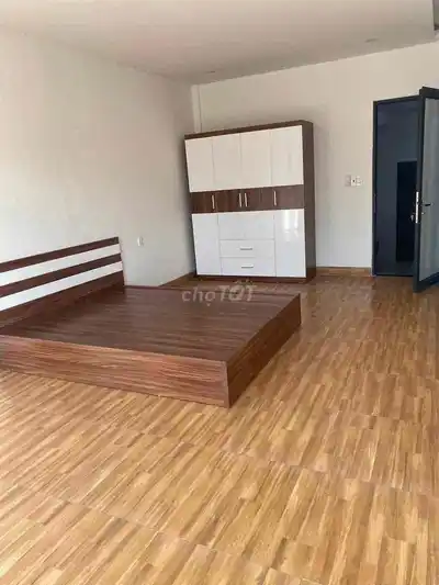 КРАСИВЫЙ ДОМ В АРЕНДУ 4 ЭТАЖА 5PN KHUE MY DONG УЛИЦА 7 РЯДОМ С МОИМ KHE-40TR
