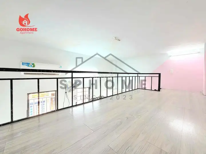 Комната 30 м² с балконом и мебелью в Хок Моане