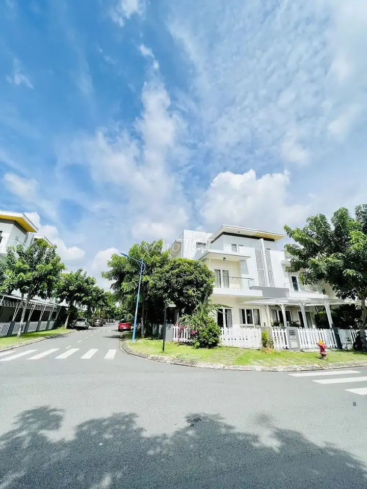 BT SONG LẬP VIEW CÔNG VIÊN - MELOSA KHANG ĐIỀN - 10X20M FULL NT - BV 24/7