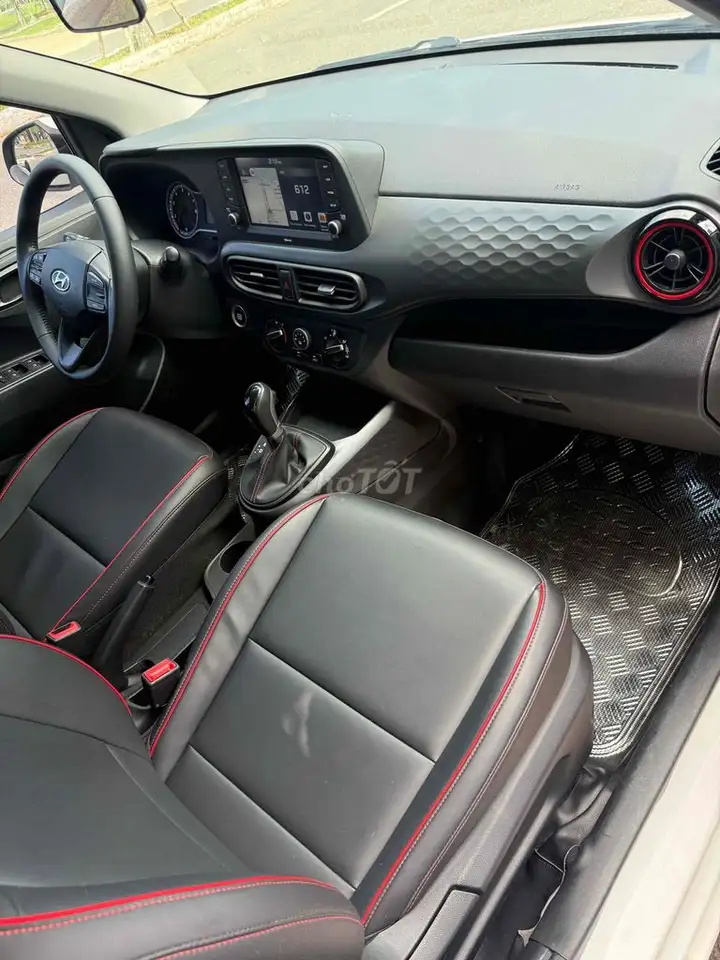 Hyundai I10 2022 1.2 AT Автомат Белый