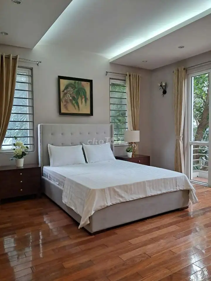 Вилла Vườn Đào, Lotte Tây Hồ, 200 м², ул. Лак Лонг Куан