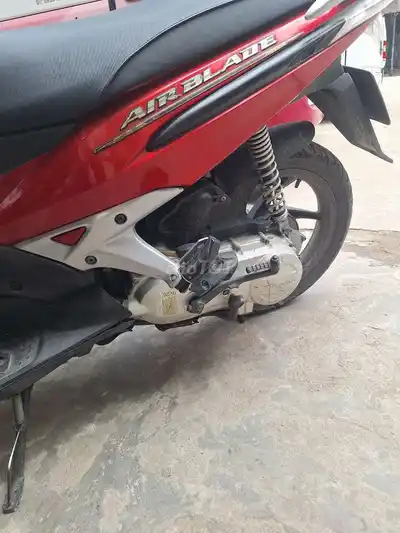Воздушное лезвие Honda 2025 красное