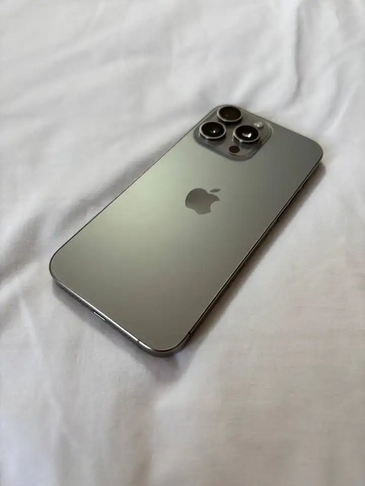 Apple iPhone 15 Pro Max 256 Gb (Sim+eSim)