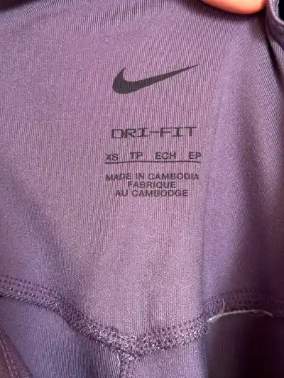 Топ и леггинсы Nike