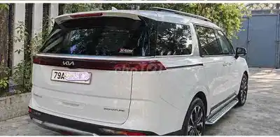 Kia Carnival 2024 2.2D Signature 27 000 км