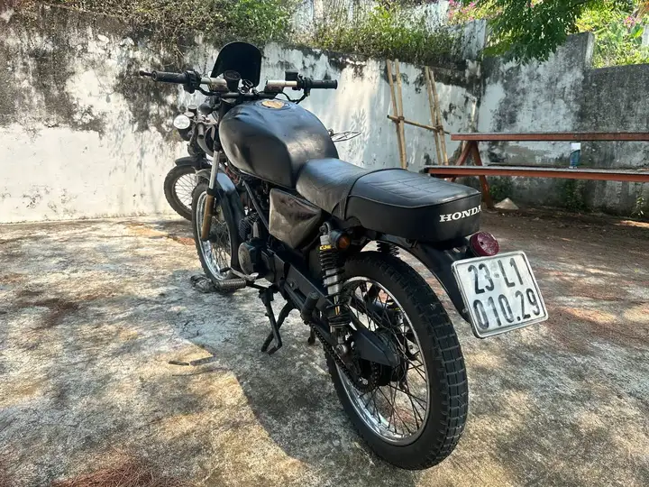 Продаю Honda Win 100