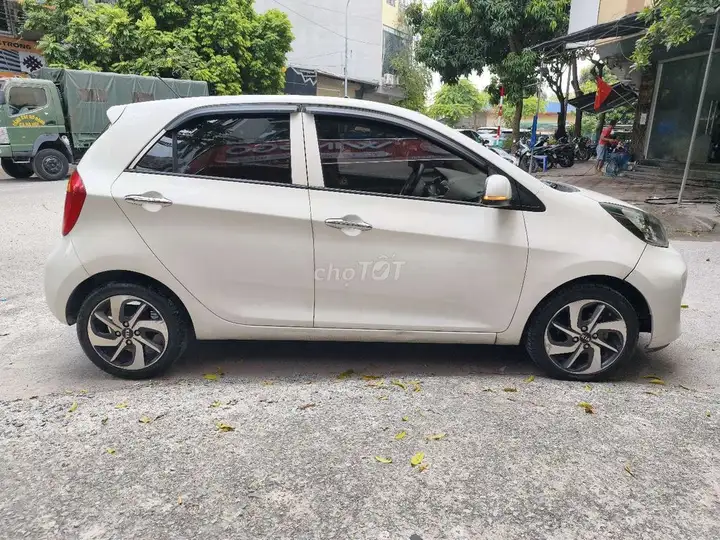 Kia Morning Deluxe 1.2AT 2019 АКПП Белый