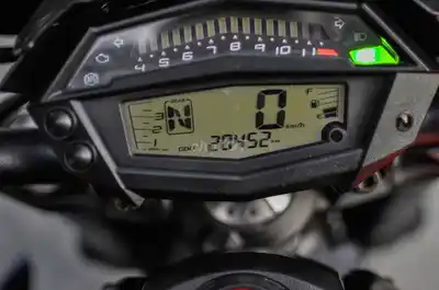 Kawasaki Z1000 2017 20452 км, красный