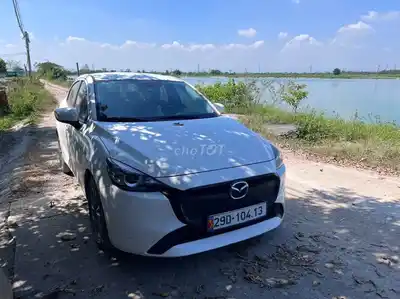 Mazda 2 2024 1.5 AT Tiêu chuẩn 62 000 км белая