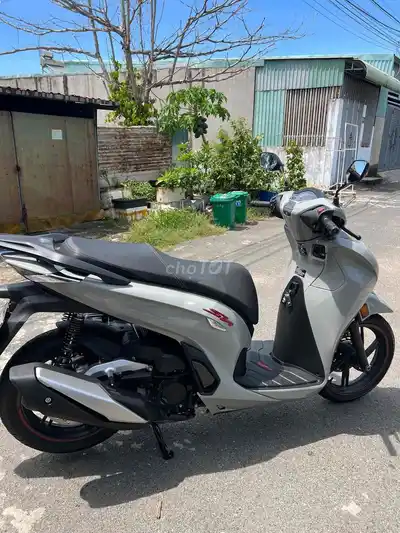 Honda SH 350i ABS 2021 тайский серый, пробег мал