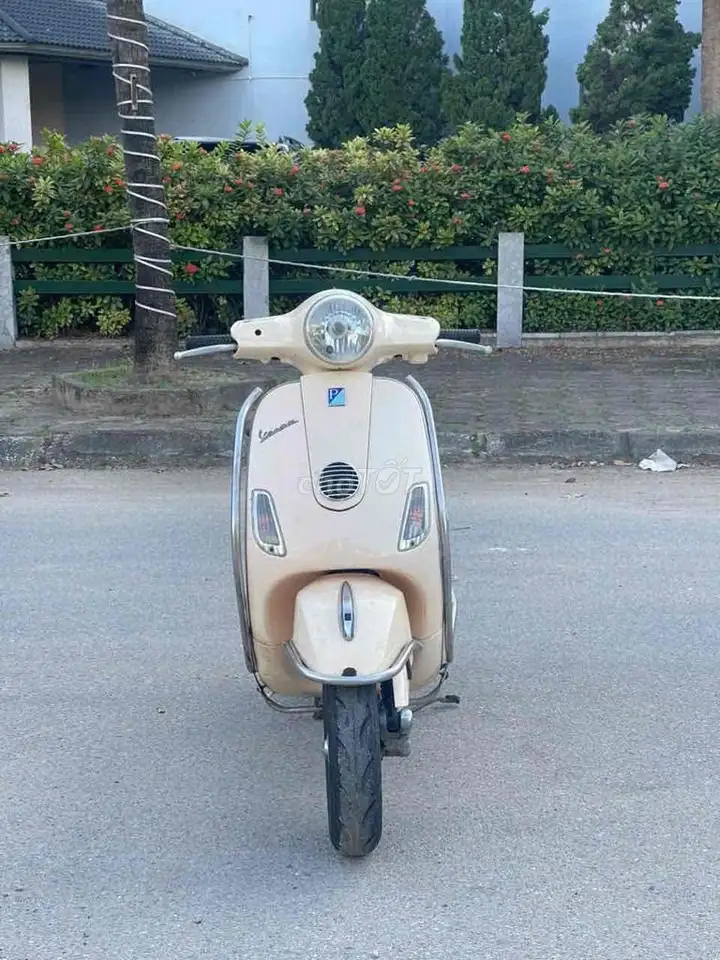 Piaggio Vespa LX 125 Kem