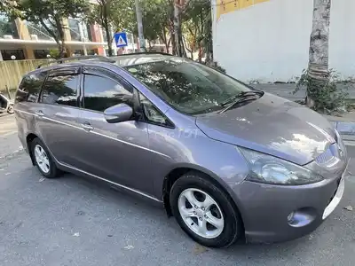 Мицубиси Грандис 2005 7-местный автомат