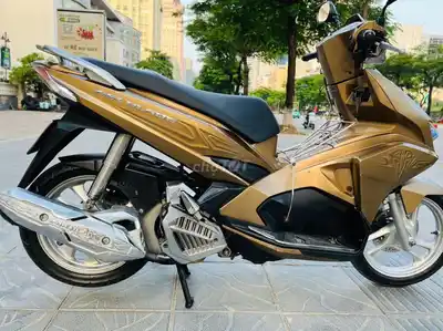 Honda Air Blade золотисто-бронзовый 125cc 2019 номера Ханоя