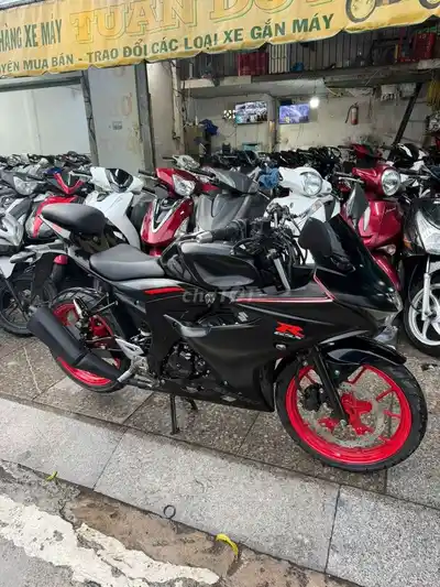 Сузуки GSX 150 2020 Черный, 90% новый