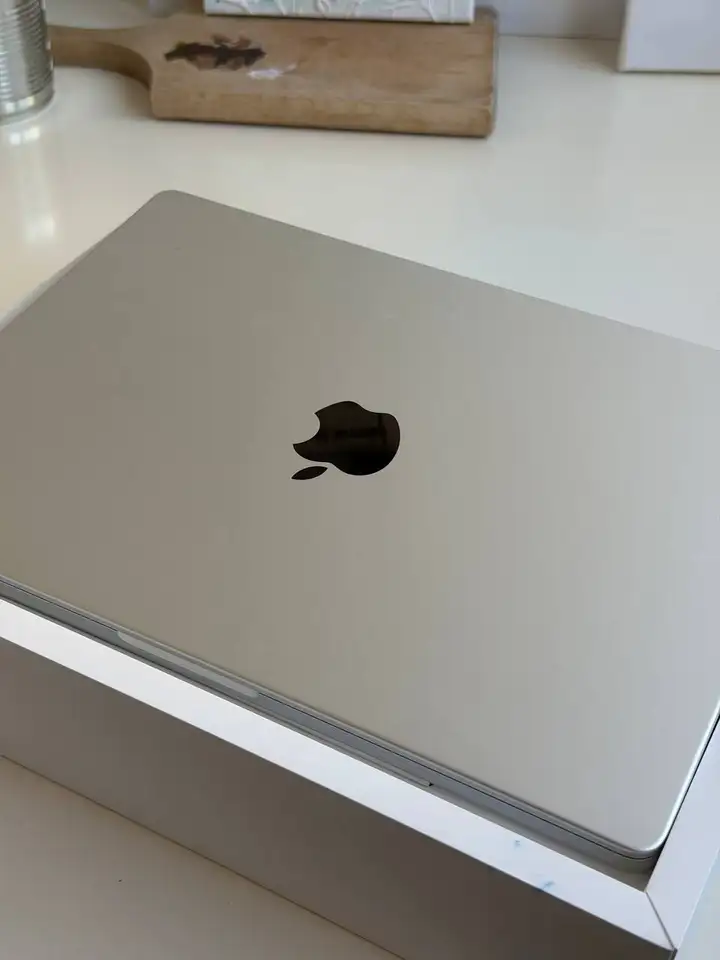 MacBook 14 m4 pro